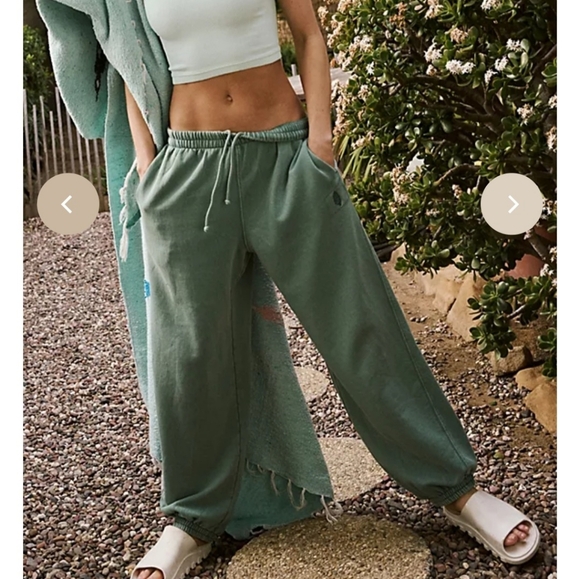 FREE PEOPLE ALL STAR -EUC- NEVER WORE- Women's Green Jogger Pants - Picture 1 of 7